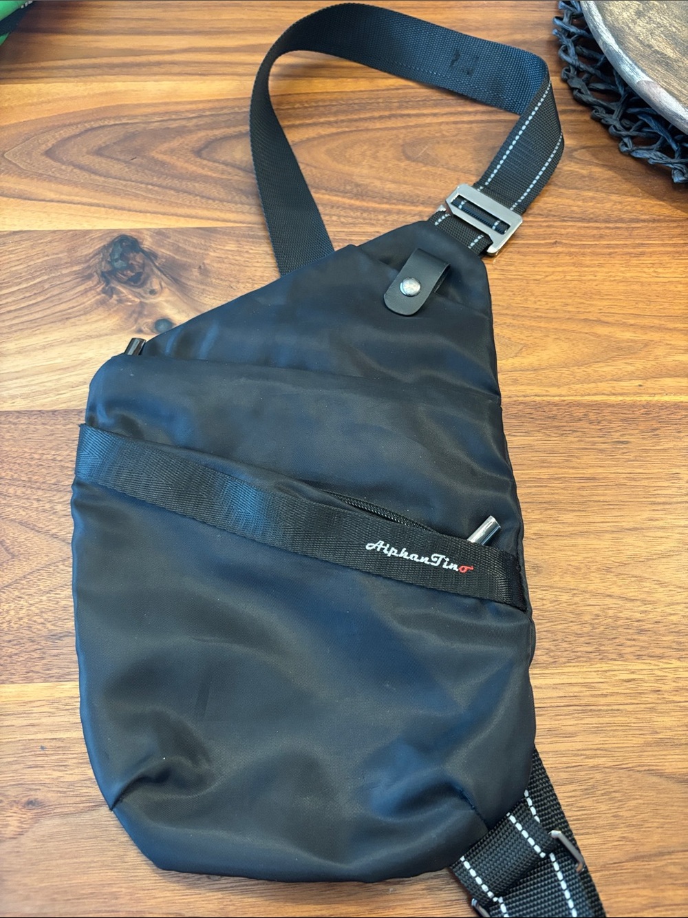 AlphanTino Black Crossbody Travel Purse Bag
